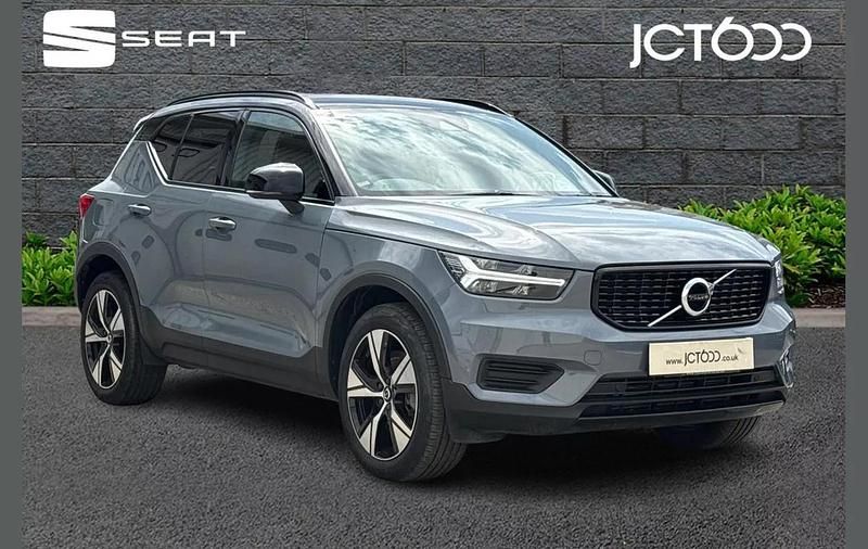 Grey Used 2021 Volvo XC40 R-Design SUV | £26,364 (Fair price) - Image 1/4