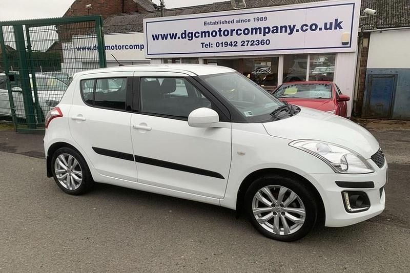 Used Suzuki Swift SZ3 2014 White Hatchback