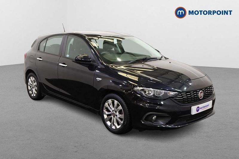 Black Used 2019 Fiat Tipo Easy Plus Hatchback | £7,699 (Fair price) - Image 1/4