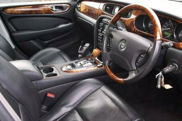 Used Jaguar XJ6 240 HP (176 kW) 2005 Sedan
