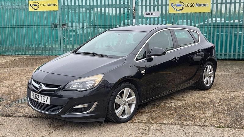 Black Used 2012 Vauxhall Astra SRi Hatchback | £1,999 (Good price) - Image 1/4