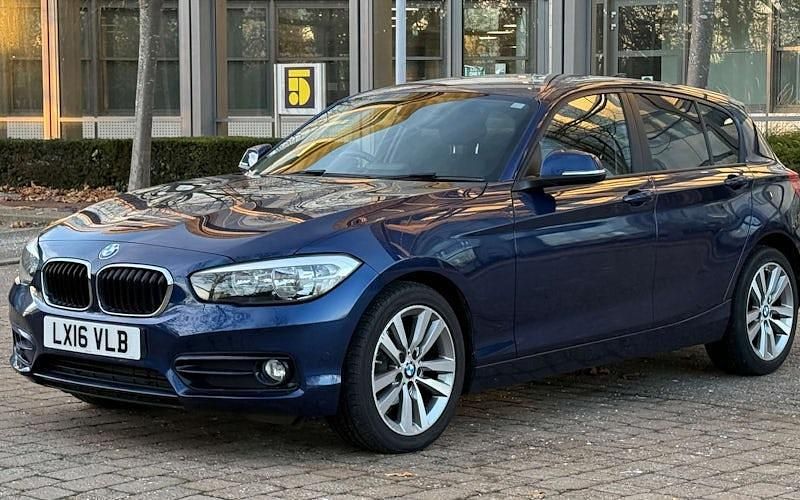 Used BMW 116 Sport Line 116 HP (85 kW) 2015 Blue Hatchback