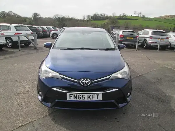 Used Toyota Avensis Business Edition 2015 Blue Sedan