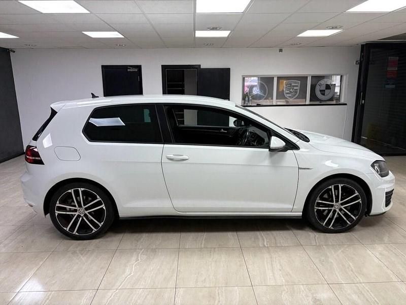 Usado VW Golf VII GTD 2016 Branco Citadino