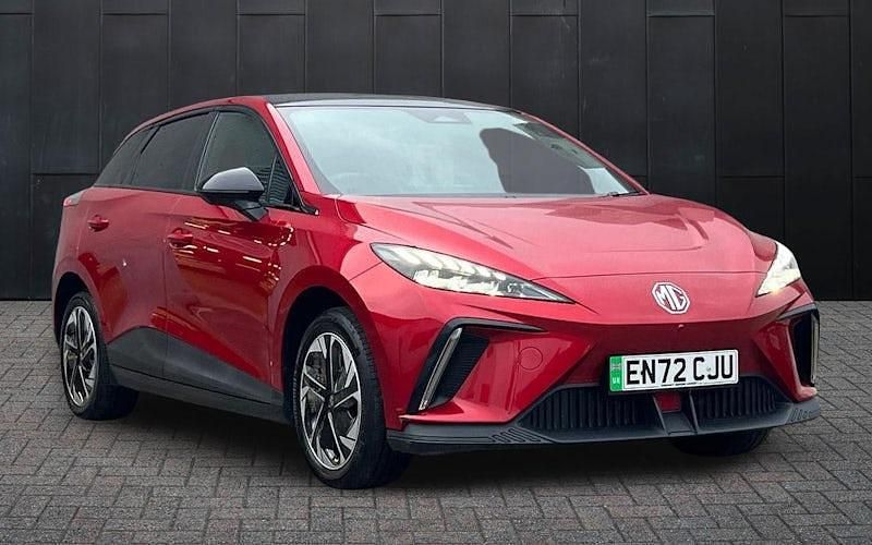 Used 2025 MG MG4 EV Trophy Hatchback | £13,995 (Good price) - Image 1/3