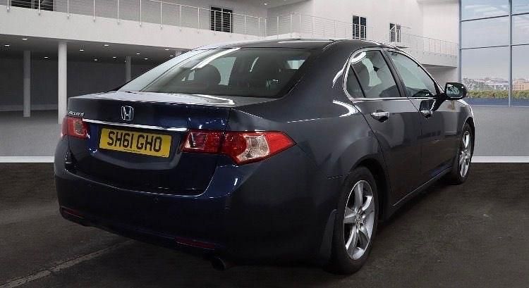 Używany Honda Accord EX 156 KM (114 kW) 2012 Szary Sedan/Limuzyna