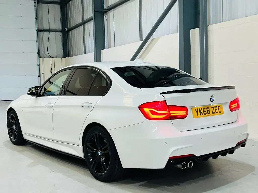 Used BMW 320 M Sport 190 HP (139 kW) 2019 White Sedan