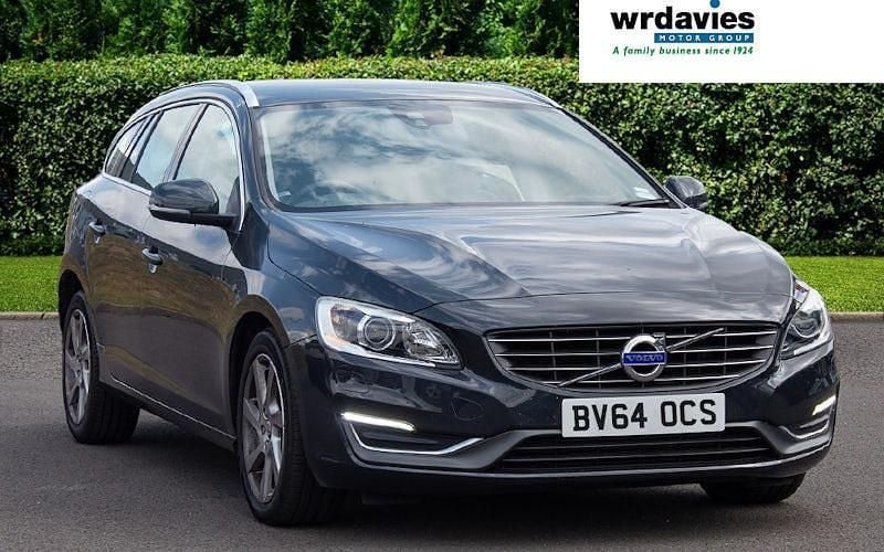 Used 2015 Volvo V60 SE Lux Estate | £9,999 (Fair price) - Image 1/4