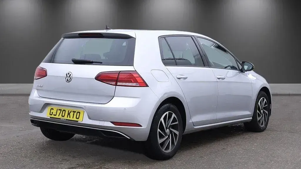Used VW Golf VII Edition 150 HP (110 kW) 2020 Silver Hatchback