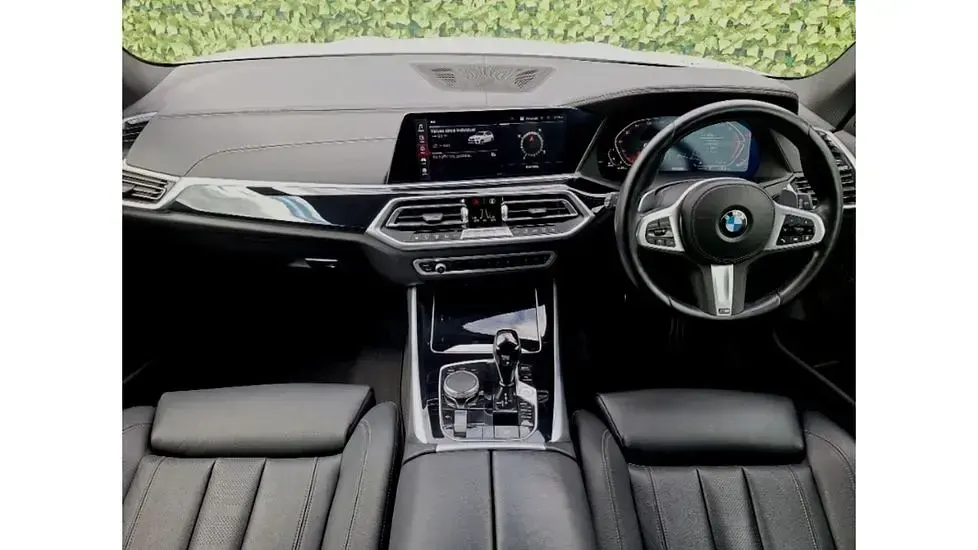 Used BMW X5 M Sport 286 HP (210 kW) 2022 Mineral white metallic SUV