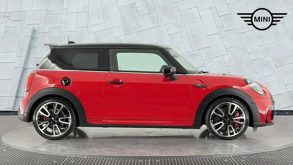 Used Mini John Cooper Works Hatch 228 HP (167 kW) 2021 Red Hatchback