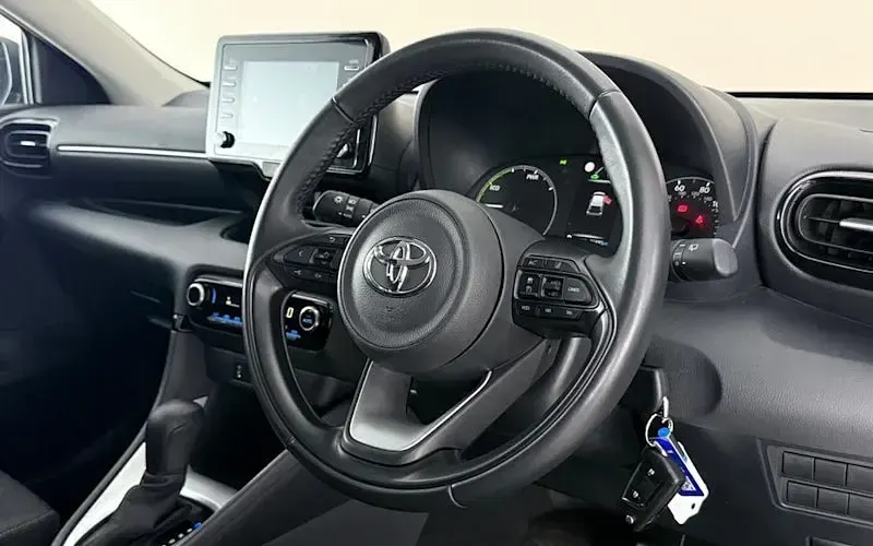 Used Toyota Yaris Hybrid 116 HP (85 kW) 2026 Hatchback