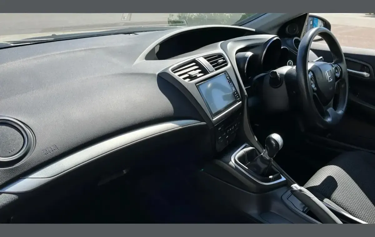 Used Honda Civic SE Plus 139 HP (102 kW) 2016 Black Hatchback