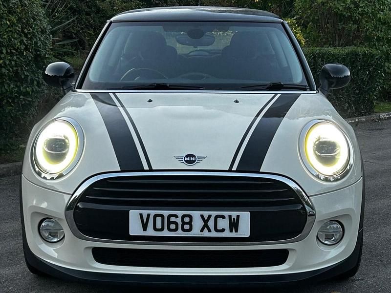 Used Mini Cooper Hatch 2018 White Hatchback