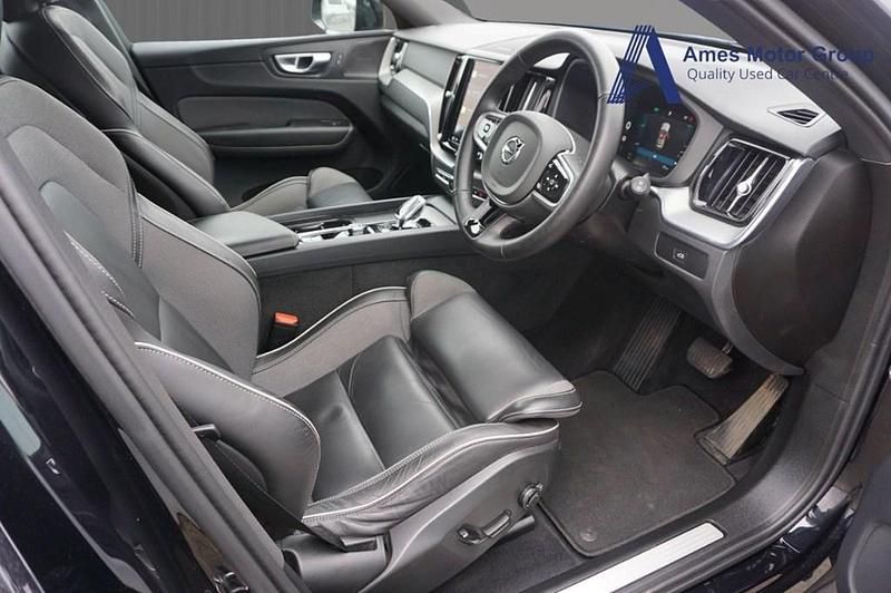 Used Volvo XC60 Plus 250 HP (183 kW) 2025 Black SUV