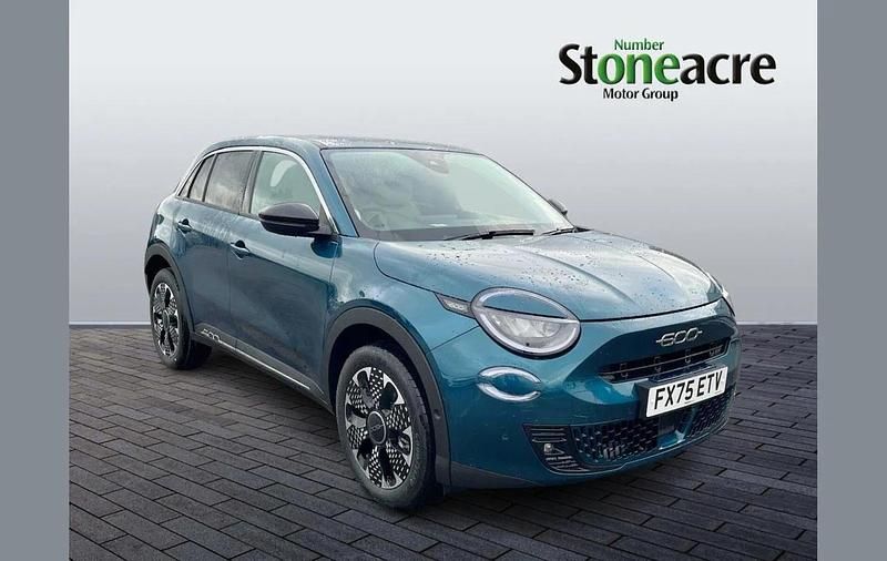 Green New 2025 Fiat 600 La Prima SUV | £22,495 - Image 1/4