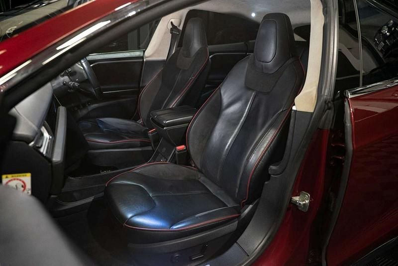 Used Tesla Model S 305 kW (416 HP) 2014 Red Hatchback