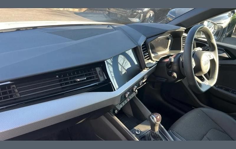 Used Audi A1 Black Edition 147 HP (108 kW) 2025 White SUV