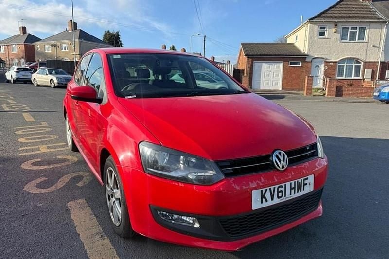 Used VW Polo Match 60 HP (44 kW) 2011 Red Hatchback