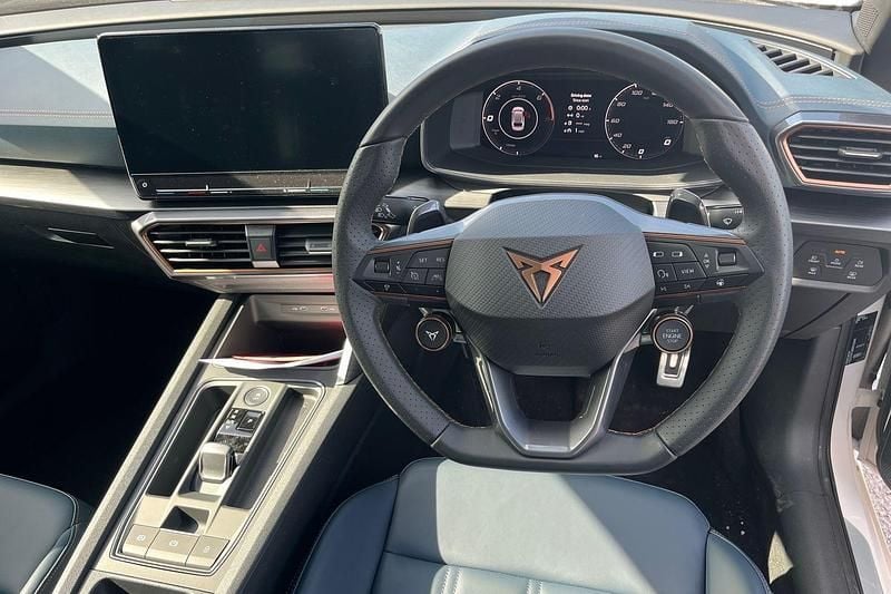 Used Cupra Leon VZ3 241 HP (177 kW) 2025 White Estate