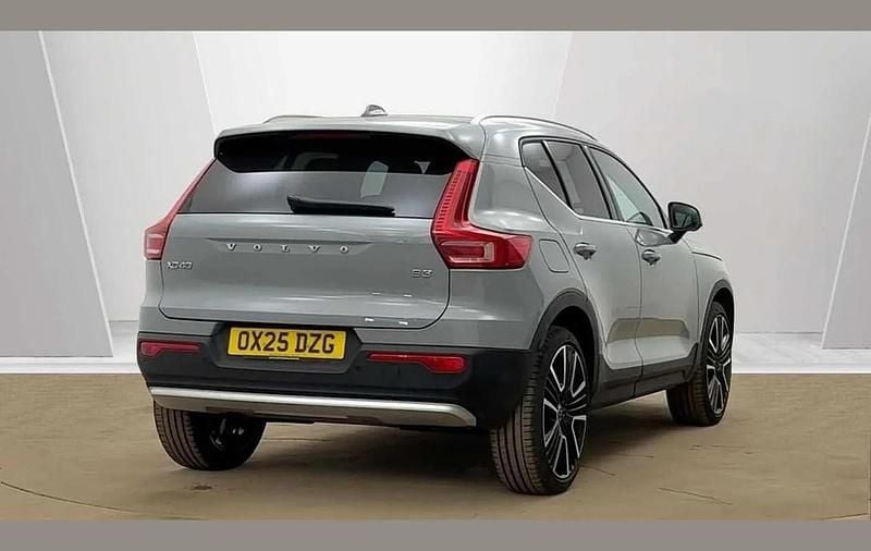 Used Volvo XC40 Ultra 161 HP (118 kW) 2025 Grey SUV