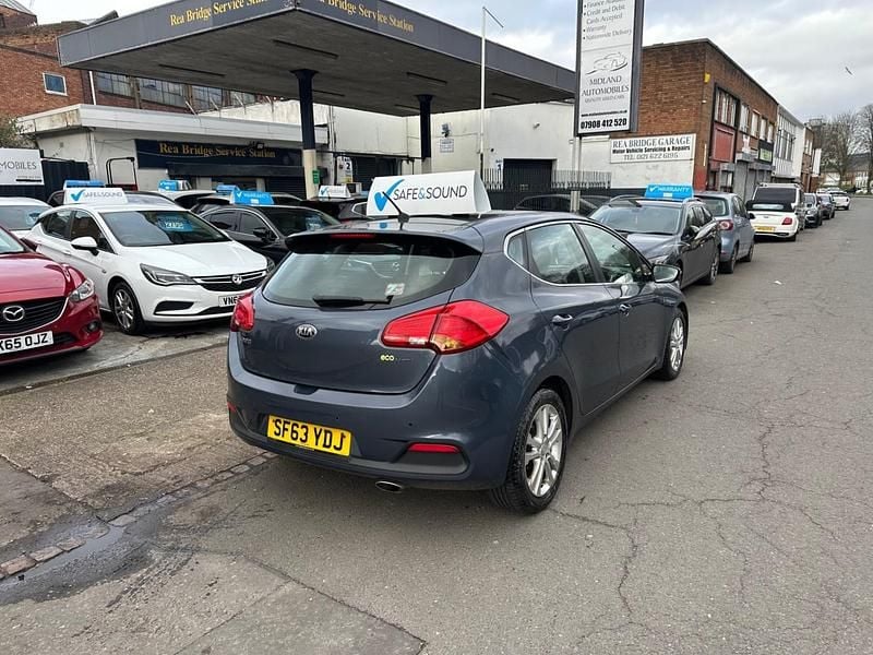 Used Kia Ceed 2013 Blue Hatchback