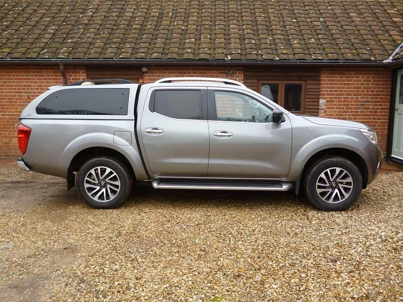 Used Nissan Navara Tekna 2016 Grey Pickup