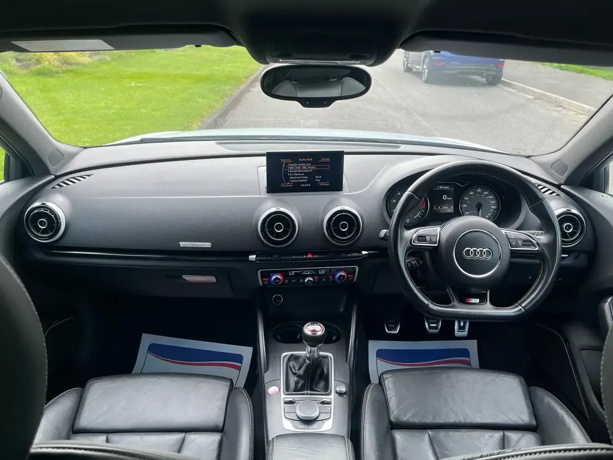 Used Audi S3 Sportback Advanced 300 HP (220 kW) 2015 White Hatchback