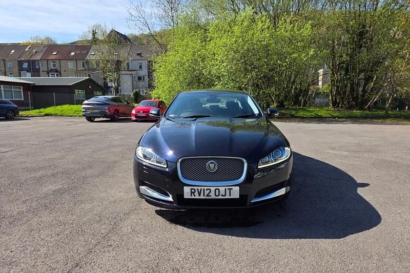 Usado Jaguar XF SE 2012 Azul Sedan