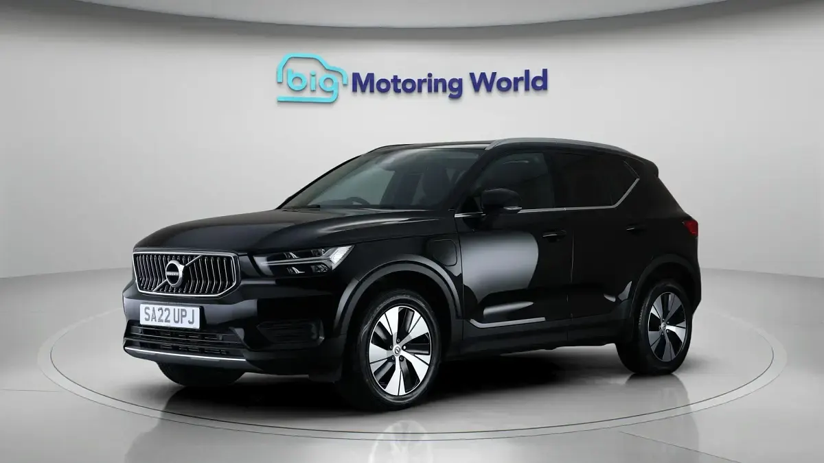 Used Volvo XC40 Core 211 HP (155 kW) 2021 Black SUV