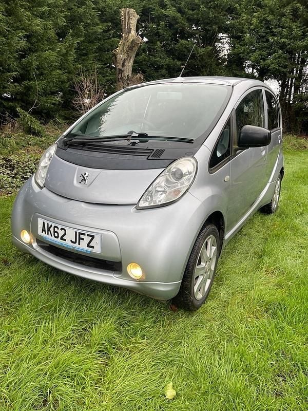 Used Peugeot iON 47 kW (64 HP) 2012 Silver Hatchback