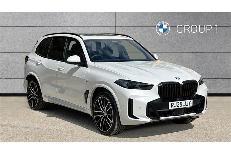 Mineral white New 2025 BMW X5 M Sport SUV | £73,995 (Super price) - Image 1/4