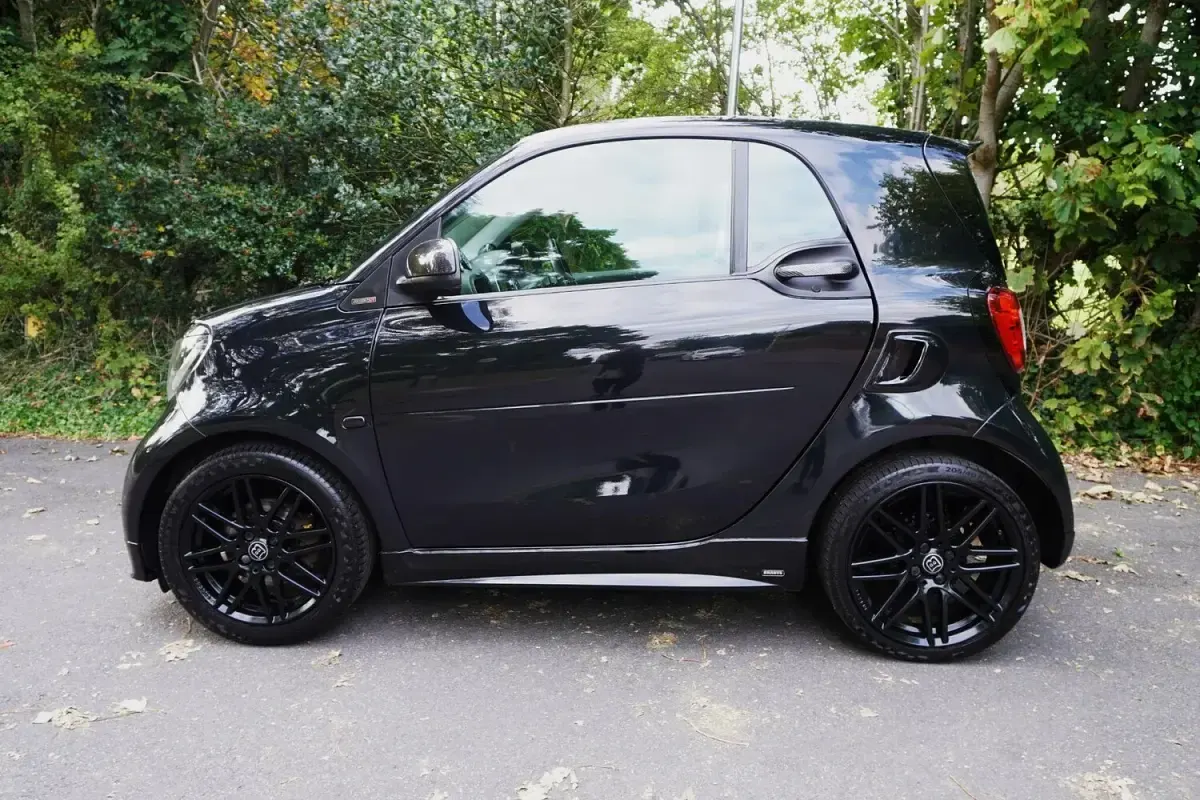 Used Smart ForTwo Coupé Brabus Xclusive 90 HP (66 kW) 2017 Black Coupe