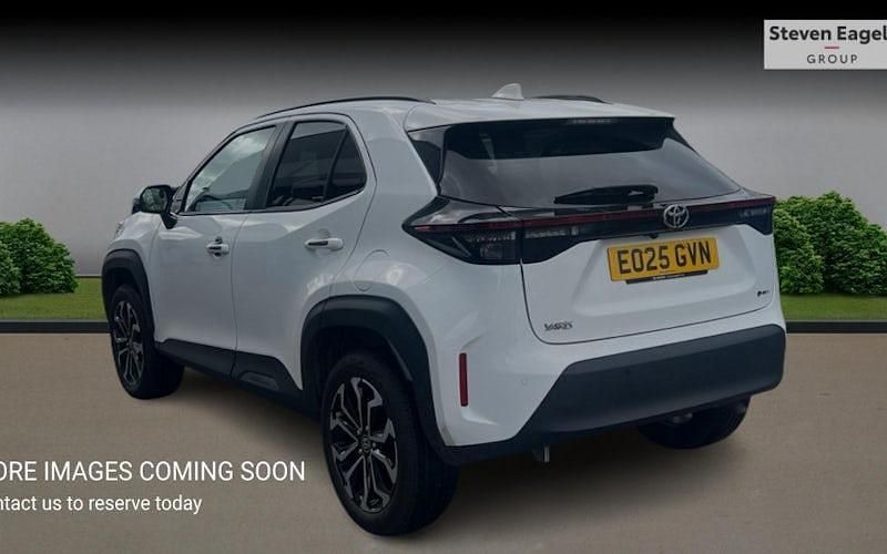 Used Toyota Yaris Hybrid Design 116 HP (85 kW) 2026 Estate