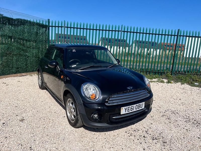 Usado Mini Cooper D Hatch 2011 Preto Citadino