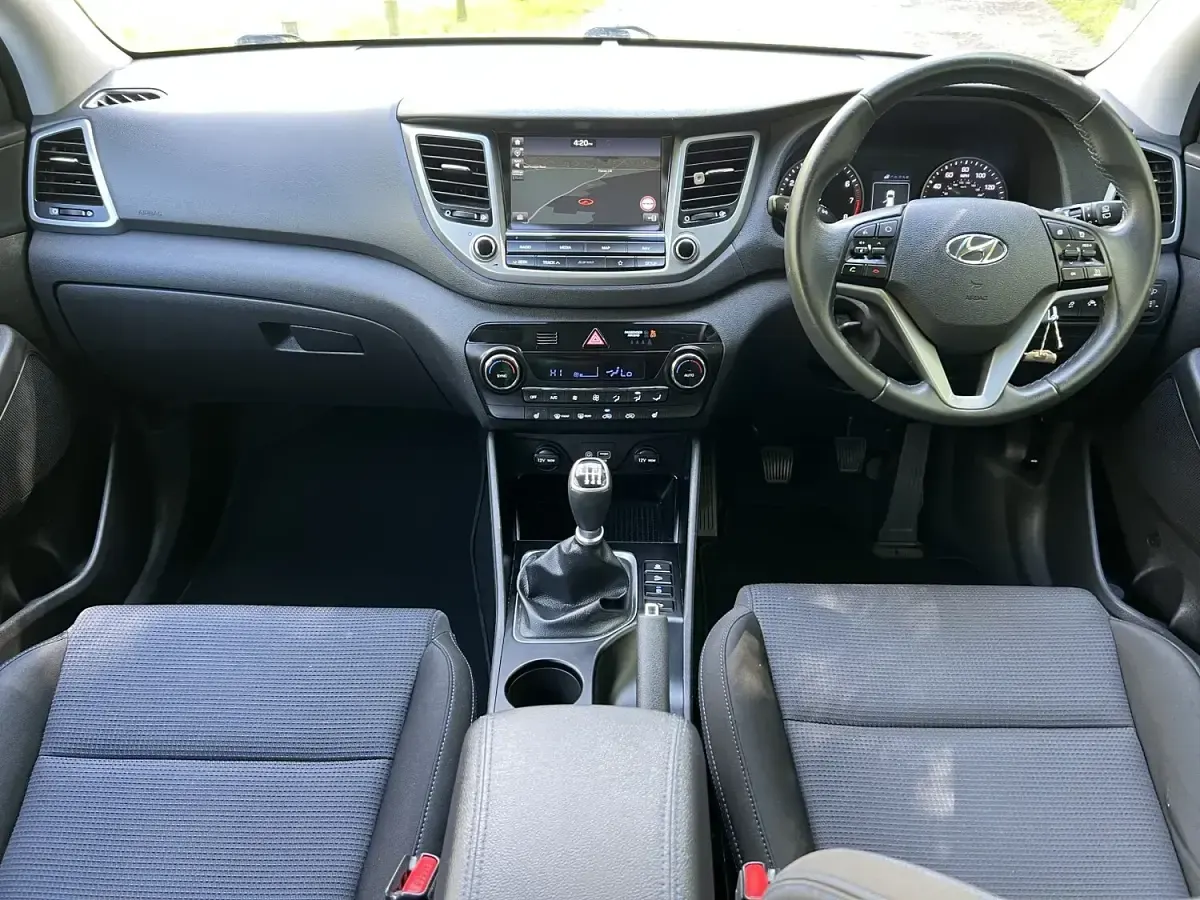 Used Hyundai Tucson SE 177 HP (130 kW) 2018 White SUV
