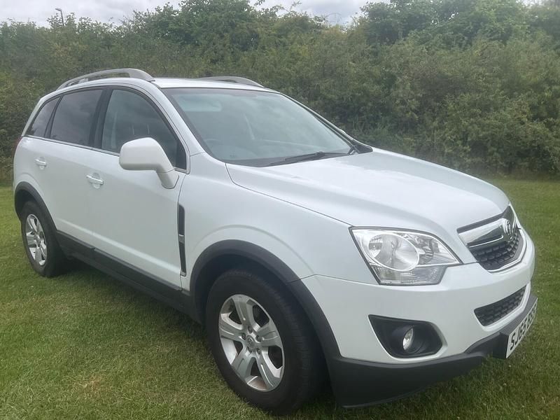 Used Vauxhall Antara 2016 White SUV