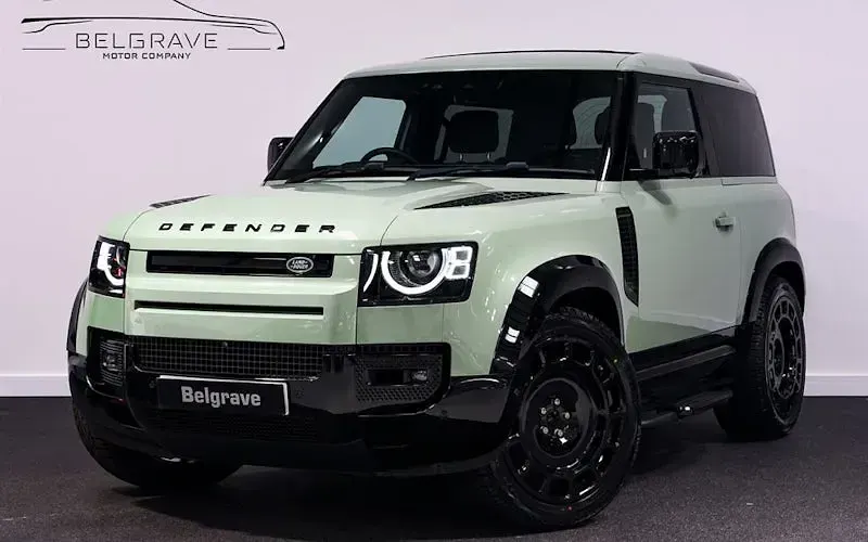 Gebraucht Land Rover Defender 75th Limited Edition 300 PS (220 kW) 2023 Grün SUV