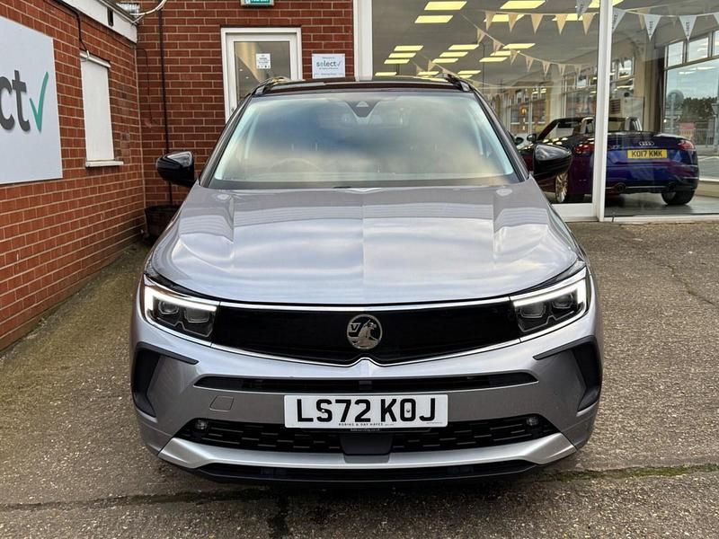 Used Vauxhall Grandland X Elite 130 HP (95 kW) 2022 Grey SUV