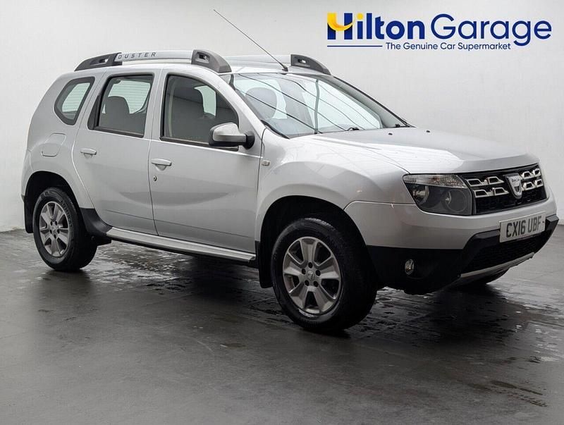 Silver Used 2016 Dacia Duster Lauréate Hatchback | £6,750 (Fair price) - Image 1/4