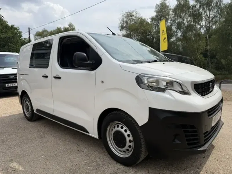 Used Peugeot Expert 2021 White Van