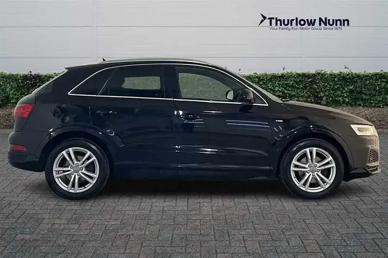 Begagnad Audi Q3 S-Line 150 HK (110 kW) 2016 Svart SUV