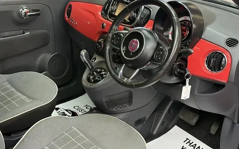 Used Fiat 500 Lounge 69 HP (50 kW) 2017 Pink Hatchback
