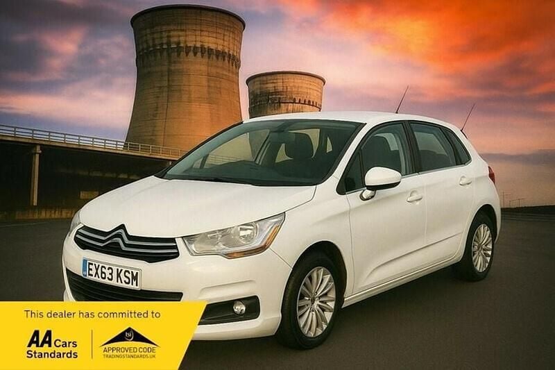 White Used 2013 Citroën C4 VTR Sport Hatchback | £2,490 (Fair price) - Image 1/1