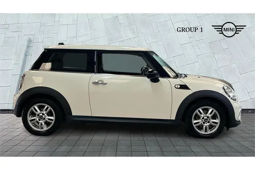 Używany Mini One D 90 KM (66 kW) 2013 Biały Hatchback