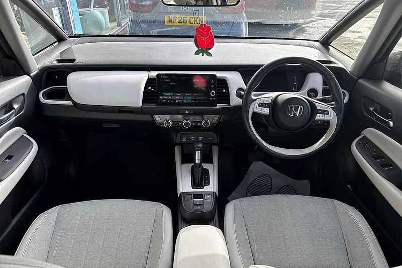 Used Honda Jazz Hybrid 109 HP (80 kW) 2023 Blue Hatchback