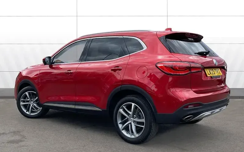 Usado MG HS Exclusive 258 CV (189 kW) 2023 Rojo SUV