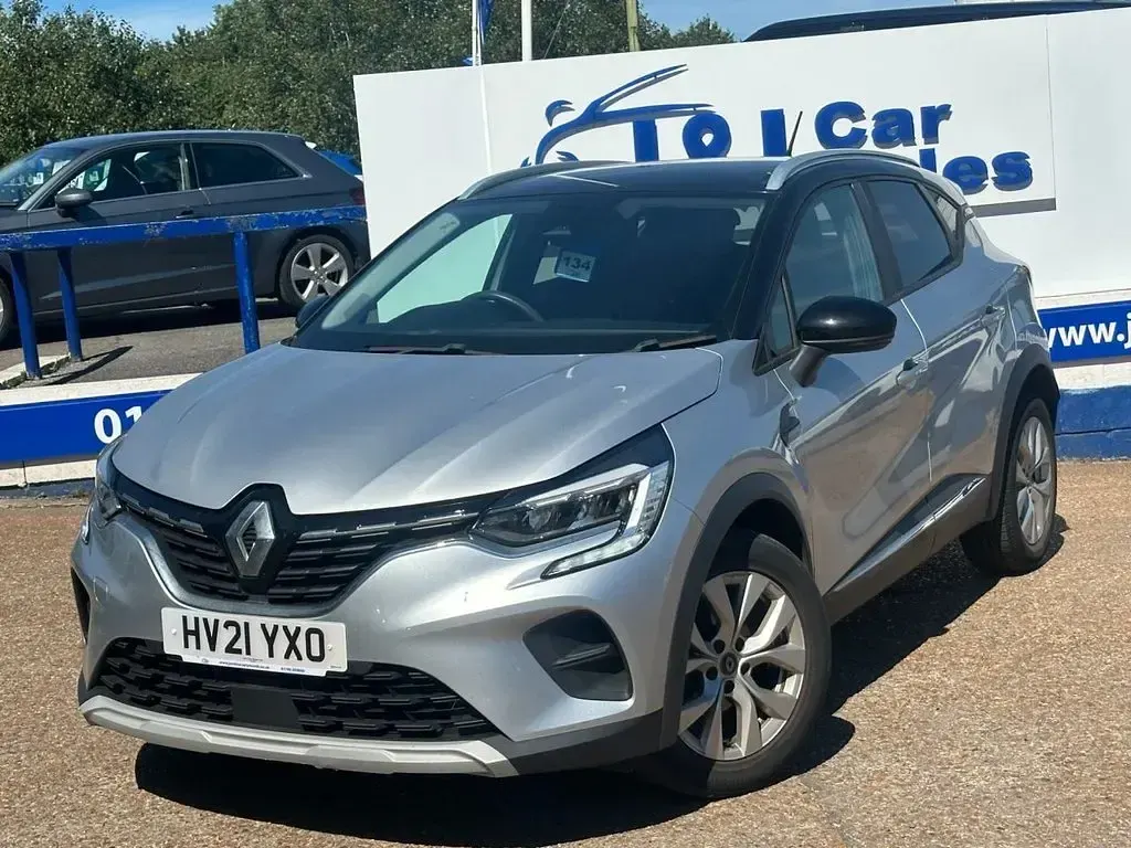 Used Renault Captur Iconic 90 HP (66 kW) 2021 Grey/black SUV