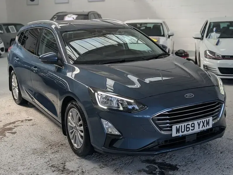 Used Ford Focus Titanium 150 HP (110 kW) 2019 Blue Estate