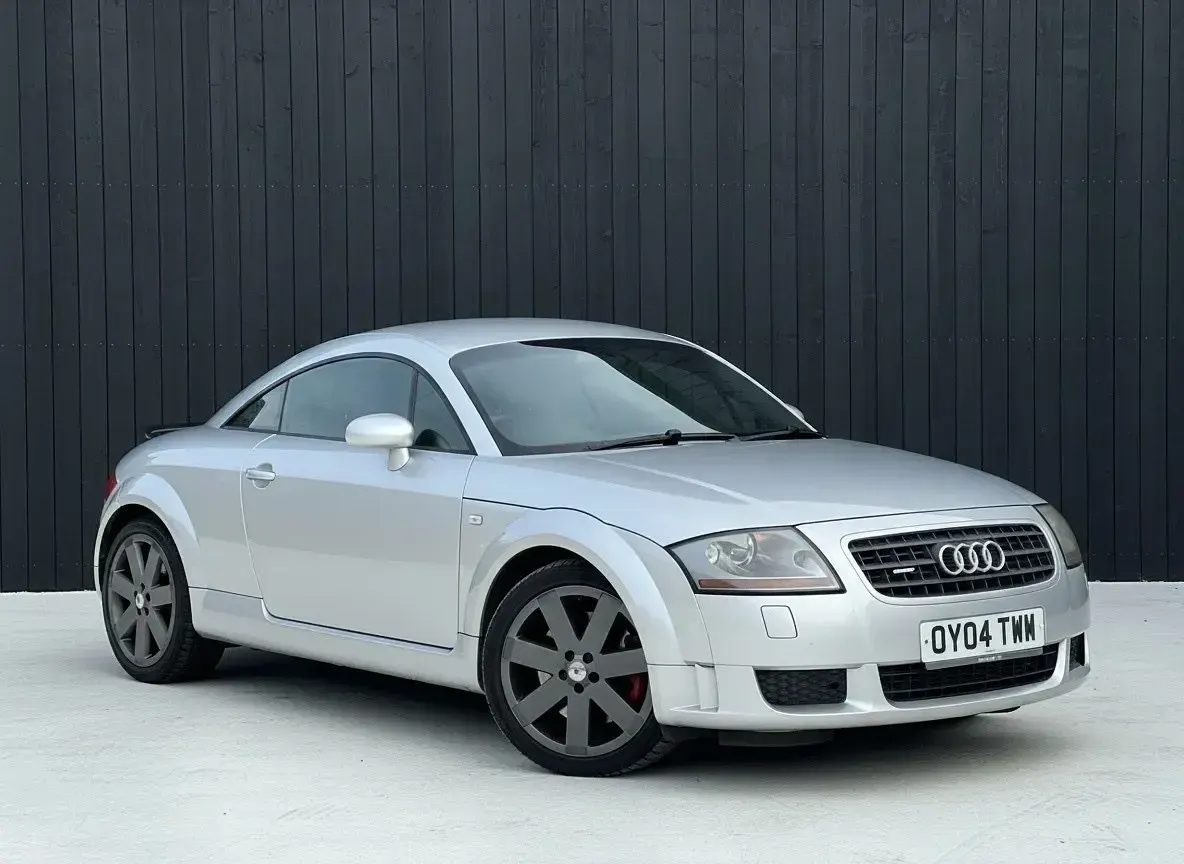 Używany Audi TT Performance 247 KM (181 kW) 2004 Srebrny Coupe